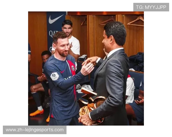 足球球星纷纷祈祷迎接新赛季展现最佳状态与团队协作